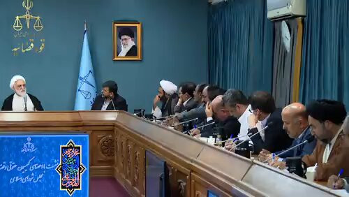 AjkvW uqkS1eQduy.jpg