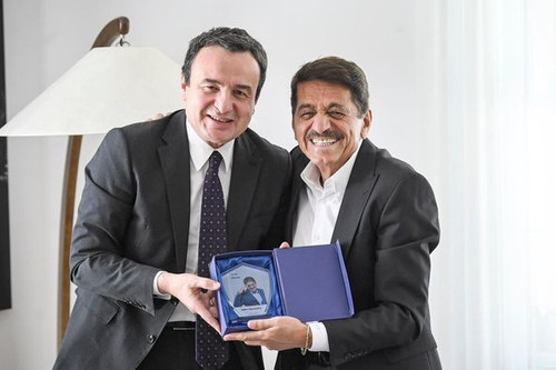 459569720 905720914937844 9207309948031347177 n.jpg?stp=dst jpg p526x395& nc cat=107&ccb=1 7& nc sid.jpg