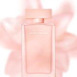 387309636720089386 farbig