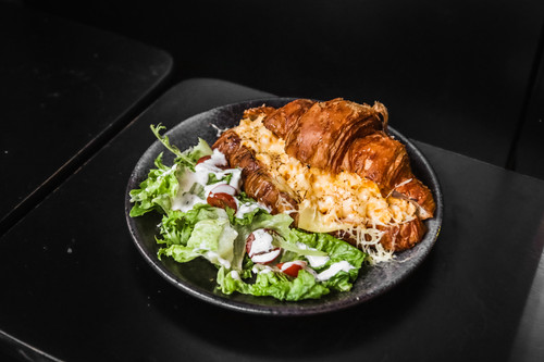 Croissant ham cheese.jpg