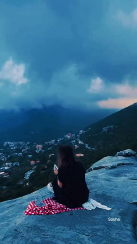 eWHyD3Hwdbxk ajw.jpg