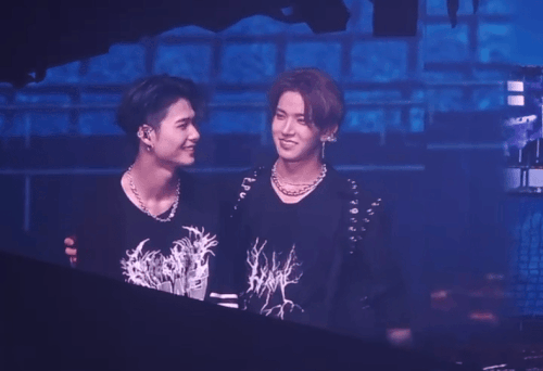 img 1726554619762008aSFtqly1hq48acuauwg30ly0f0x6z.gif