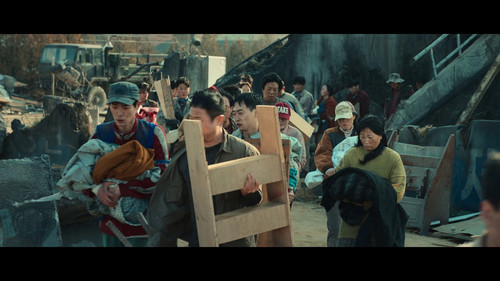 4vM9MHOIsLyUs7.jpg
