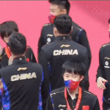 img 1726427429330008FEXe8ly1htc0qk4comg30dc0a61l6.gif