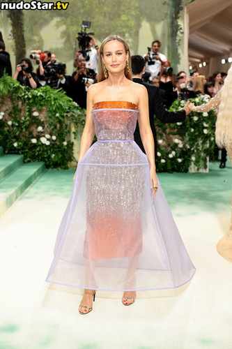 brie larson 1014.jpg