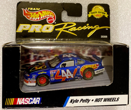 Машинка Hot Wheels Pontiac Grand Prix Kyle Petty #44 Hot Wheels 1998 Pro Racing NASCAR 20369.jpg