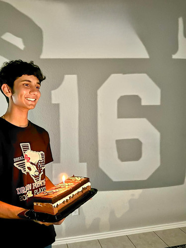 Facetune 17 09 2024 22 03 32.jpg