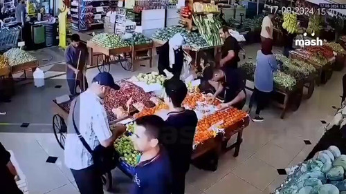 u zakNdEK6npB6II.jpg