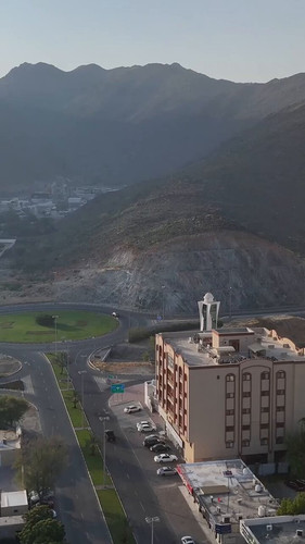 BNKkgU aUSeOh2eo.jpg