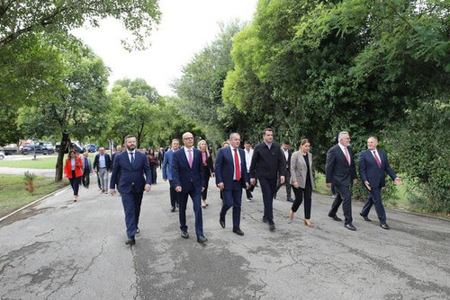 459426935 890723213112065 9172953916670020536 n.jpg?stp=dst jpg p526x395& nc cat=110&ccb=1 7& nc sid.jpg