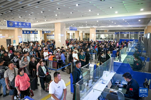 GXvBYZrakAAM5 O?format=jpg.jpg