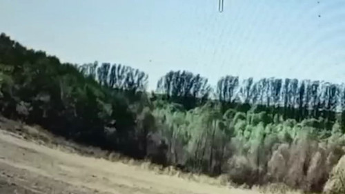 0hcun3ea5 HzOosu.jpg