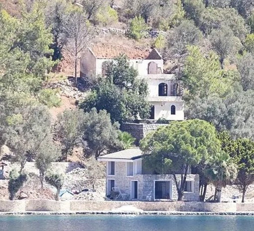 GW4Z 0jXYAEx2cJ?format=jpg.jpg