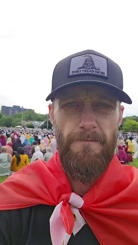 k l0SIzmovXOWrP9.jpg