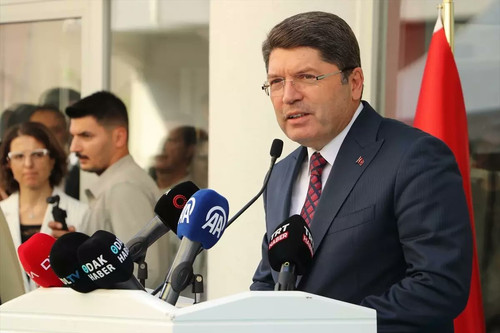 GW4jmL6WMAAH9 K?format=jpg.jpg