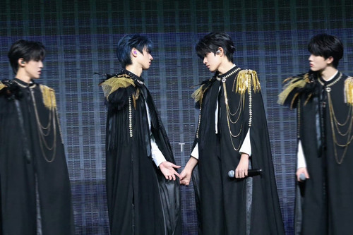 59073862 DA4F 45C3 9B4A E490E9AE5966.jpg