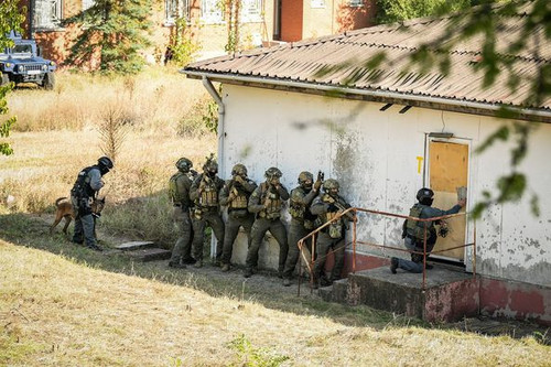 457751989 1304749237609899 5836174548701984335 n.jpg?stp=dst jpg p526x395& nc cat=106&ccb=1 7& nc si.jpg