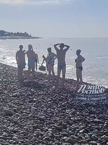 X gQ0PQriyng25Ci.jpg