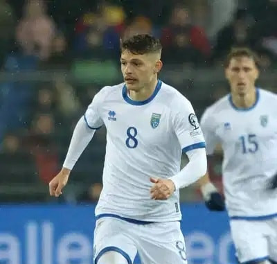 458649899 933727075438743 157343824176876450 n.jpg? nc cat=1&ccb=1 7& nc sid=833d8c& nc ohc=YFk4YS h.jpg