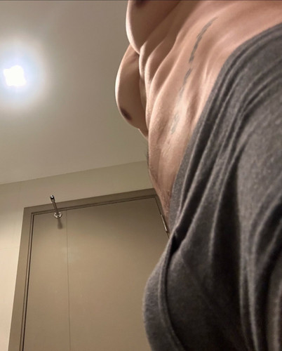 Photo by Fighter on September 02, 2024. May be an image of 1 person and biceps..jpg