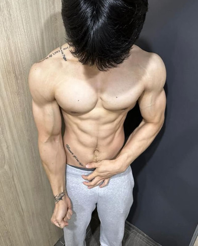 Photo by Fighter on July 19, 2024. May be an image of 1 person, biceps and body building. (1).jpg