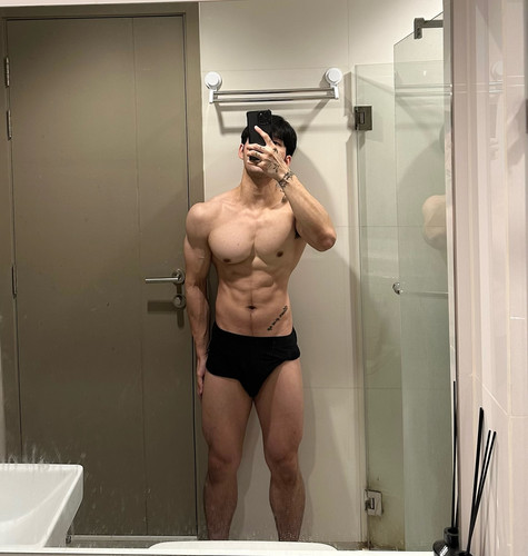 Photo by Fighter on July 11, 2024. May be an image of 1 person, biceps, body building and shower..jpg