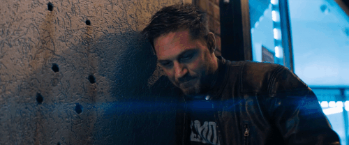 v1 032.gif
