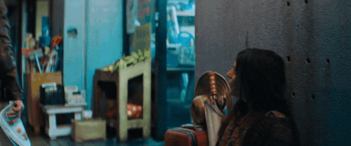 v1 033.gif