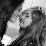 black and white lesbians kissing aij7jo4bkxc351ri.gif