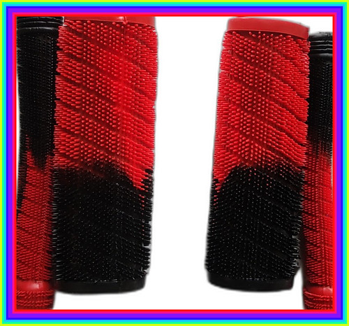 dot patterned non slip handle gr.jpg