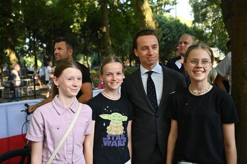 453506932 1042266360588944 4302912912419581707 n.jpg?stp=dst jpg p526x395& nc cat=106&ccb=1 7& nc si.jpg