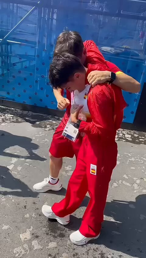 mUFYrO PuQ1ZKUME.jpg