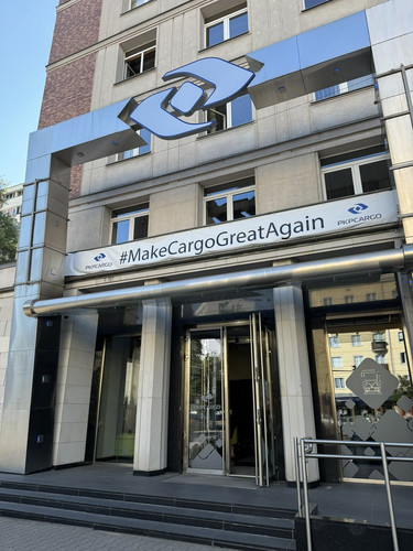 GT4 BdCXgAAVCGZ?format=jpg.jpg