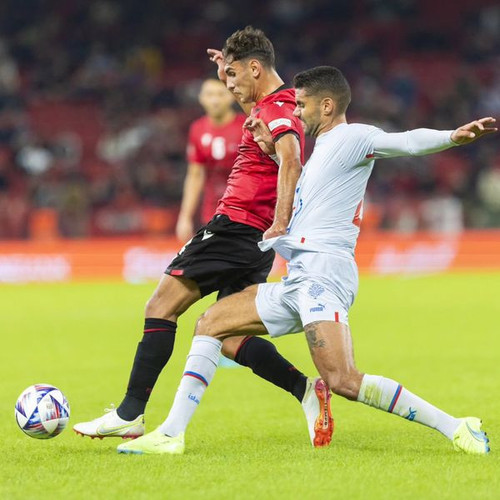 453602054 897803342382174 1553853973398702740 n.jpg?stp=dst jpg p600x600& nc cat=110&ccb=1 7& nc sid.jpg