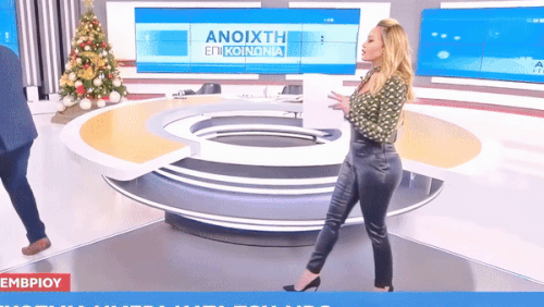 6764768f7f.gif