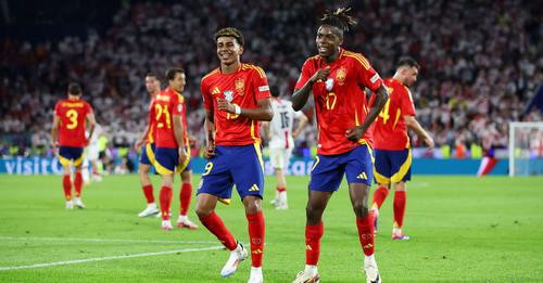 7808061875341763490?url=https%3A%2F%2Fwww.economist.com%2Fimg%2Fb%2F1280%2F720%2F90%2Fmedia assets%2.jpg