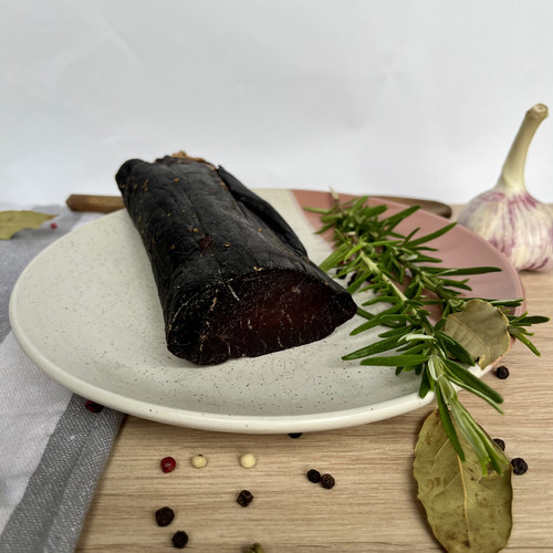 Polędwica z jelenia długodojrzewająca.jpg