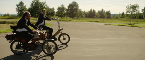 empire 25kmh 720p.mkv.0:27:53.optimized=high.png