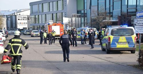 451443526 969038374967347 2340257444656303158 n.jpg?stp=c0.5x0.5f dst jpg flffffff p500x261 q75& nc .jpg