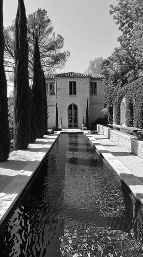 louispietsch 36677 french pool design ar 916 02e71db4 47e9 4129 83ef 3b5bf44af918 3 ergebnis.png