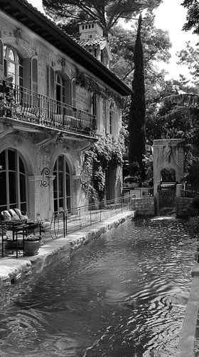 louispietsch 36677 french pool design ar 916 3b2a7b81 42c8 461a 9ee7 c660ccf17c21 3 ergebnis.png