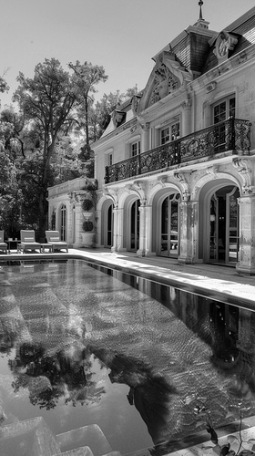 louispietsch 36677 french pool design ar 916 4b23d4a7 fd2c 406f 9f9f a36099a6b337 2 ergebnis.png
