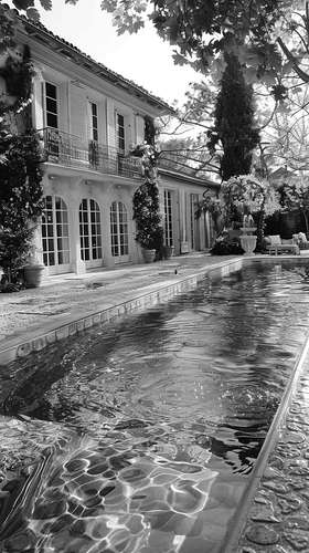 louispietsch 36677 french pool design ar 916 4c2e851f d236 4925 acfb 5306ec388d53 0 ergebnis.png