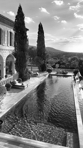 louispietsch 36677 french pool design ar 916 5d7d0458 1d3f 4f59 97e6 42aaea94c4dd 2 ergebnis.png