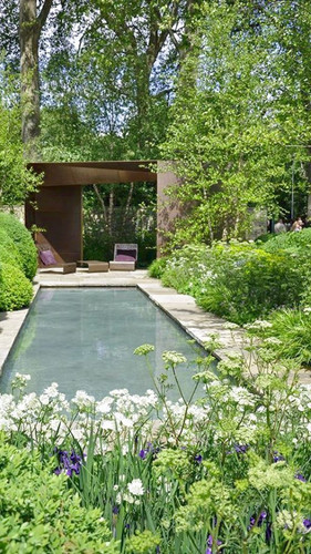 Just perfect pool in a tranquil garden ergebnis.jpg