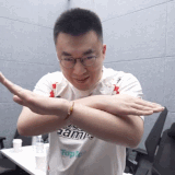 0068GZJSly1hrmtluoipzg30aw0bs7wh.gif