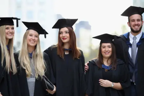 شراء شهادة جامعية من بريطانيا.webp