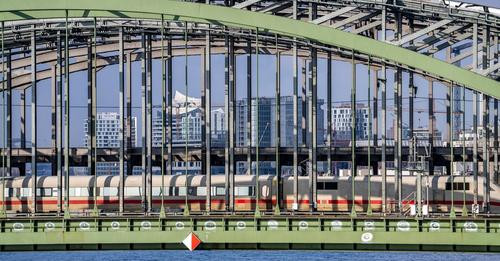 3233275846921870030?url=https%3A%2F%2Fposts swat io.s3.eu central 1.amazonaws.com%2F98f9b8fecb6fc71f.jpg