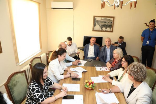 451382337 1015617709933441 6316343518627397185 n.jpg?stp=dst jpg p526x395& nc cat=101&ccb=1 7& nc si.jpg