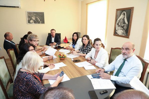 450796745 1015617676600111 6096782701880044752 n.jpg?stp=dst jpg p526x395& nc cat=110&ccb=1 7& nc si.jpg